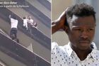"Malijský Spiderman", který zachránil dítě visící z balkonu, získal ve Francii legální pobyt