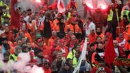 Vlna stávek zasáhla evropské přístavy. Dělníci se bouří proti nové liberalizace trhu s přístavními službami, která je na pořadu zasedání Evropského parlamentu už tuto středu.