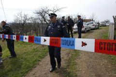 Drama v Srbsku: Muž postřílel 13 lidí včetně batolete