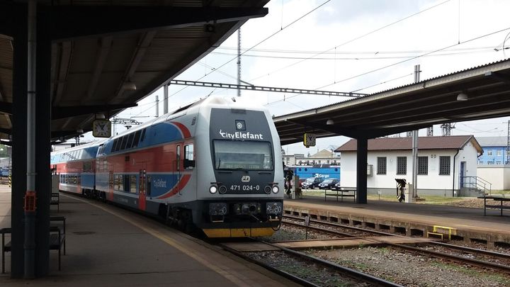 Rok slev v dopravě: Utraceno šest miliard, cestujících přibylo jen minimálně