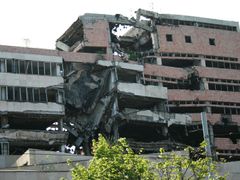 Bývalé velitelství Jugoslávské armády v Bělehradu, vybombardované letadly NATO v roce 1999.