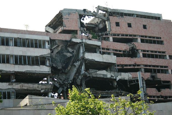 Pozůstatky spojeneckého bombardování v srdci Bělehradu