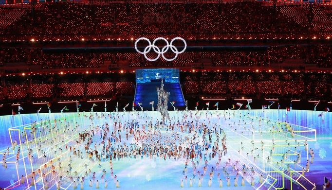 Kvůli pekingskému olympijskému stadionu nazvanému Ptačí hnízdo čínská vláda vystěhovala až milion lidí.