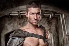 Seriál Spartakus: Krev a písek se rozstříkly na HBO