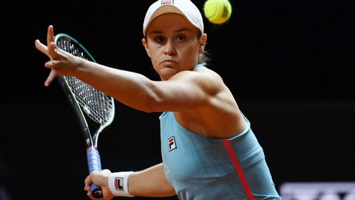 Ashleigh Bartyová na turnaji ve Stuttgartu 2021.