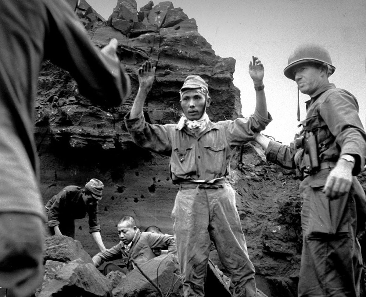 Jednorázové užití / Fotogalerie / Uplynulo 75 let od bitvy o japonský ostrov Iwo Jima / PB