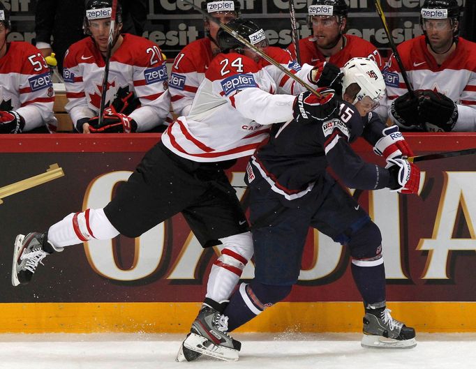 Střet Benna a Crabbem v zápase USA - Kanada