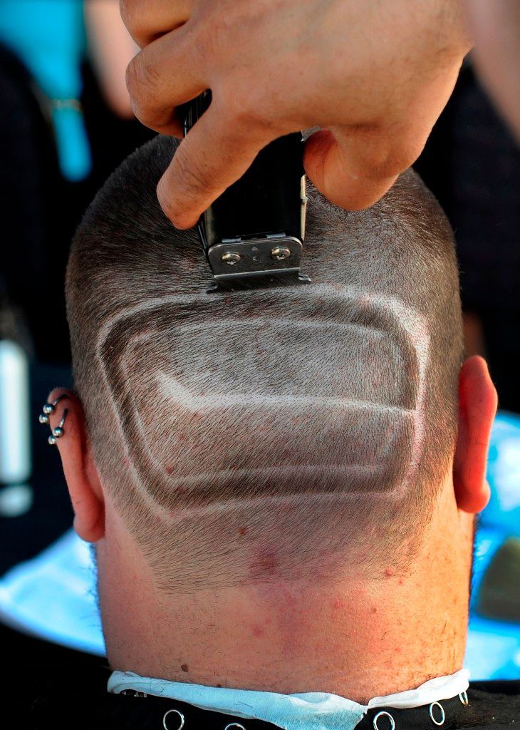 Finále NHL mezi Bostonem a Vancouverem si fanoušci užívají