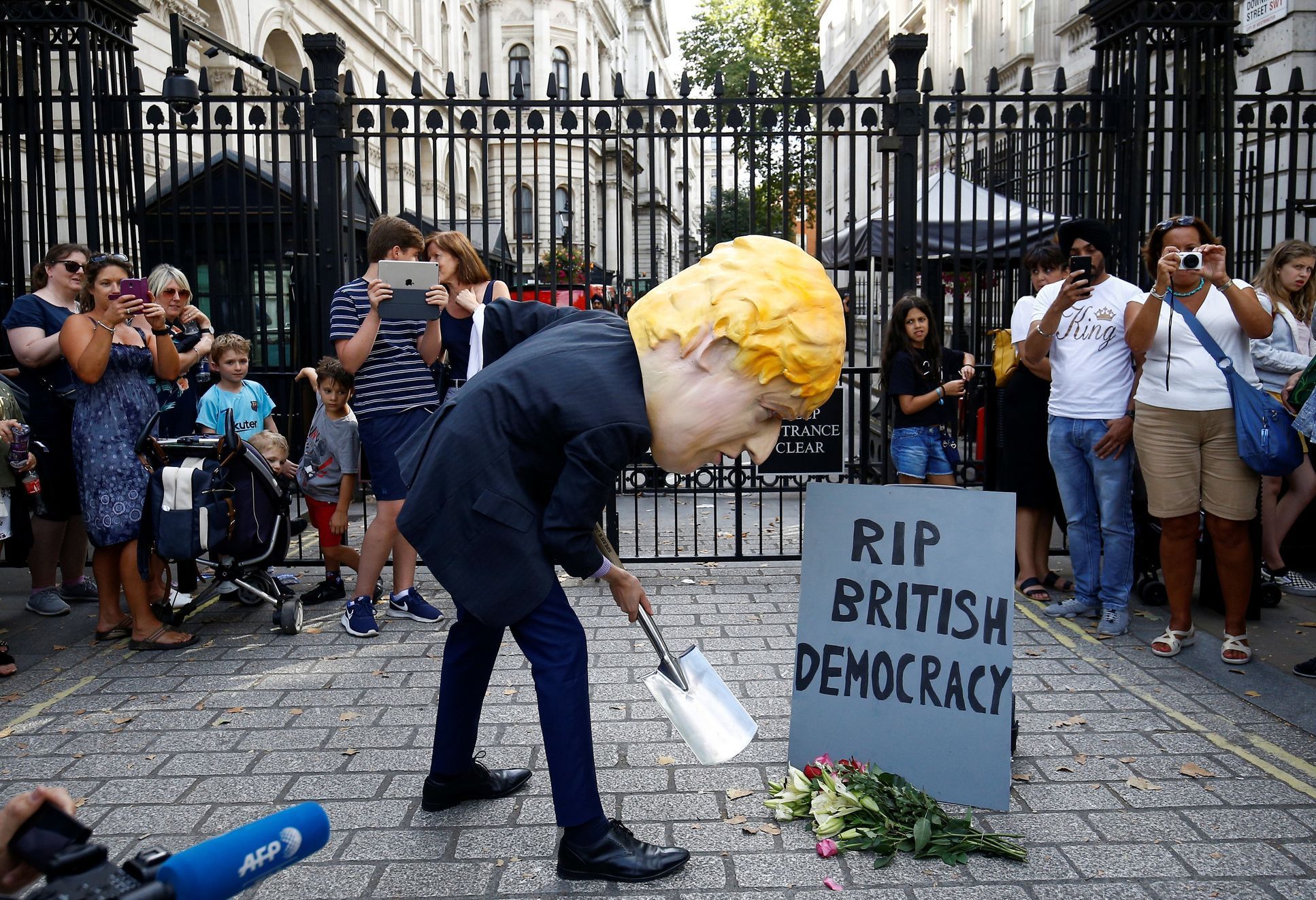 Demonstrace proti britskému premiérovi Borisi Johnsonovi.