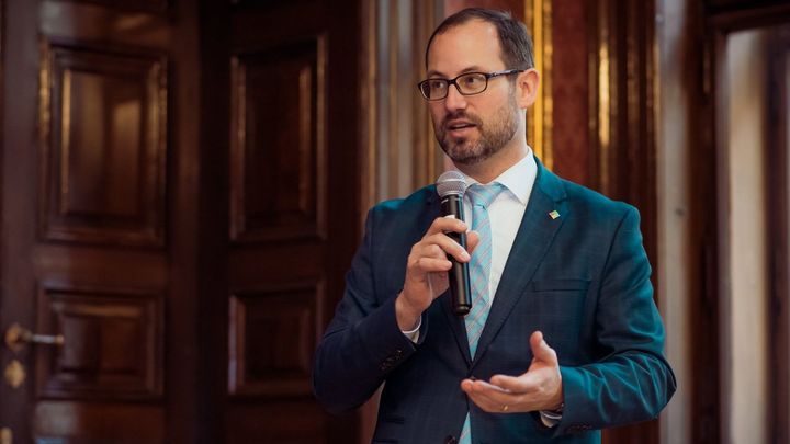 O suchu vláda mluví, ale neřeší ho, říká STAN. Poslanci se sejdou na mimořádné schůzi