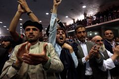 Afghánští prezidentští rivalové se dohodli na vzniku vlády
