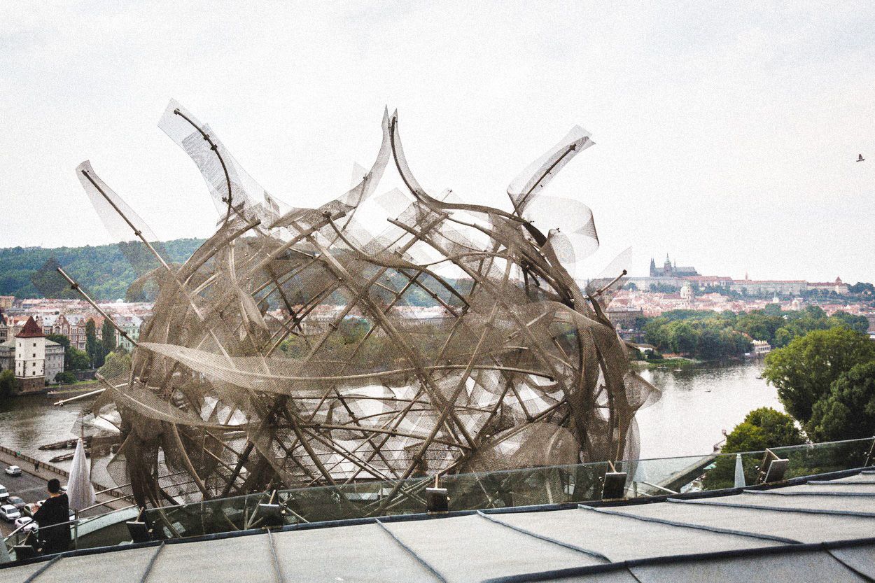Jednorázové úžití / Dancing house