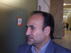 Poslanec íránského parlamentu Ahmad Bolukčián