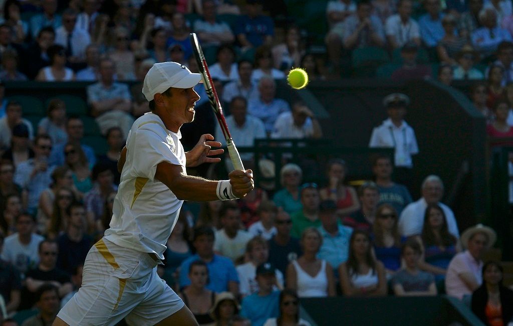Lukáš Rosol během utkání Wimbledonu 2012 proti Rafaelu Nadalovi