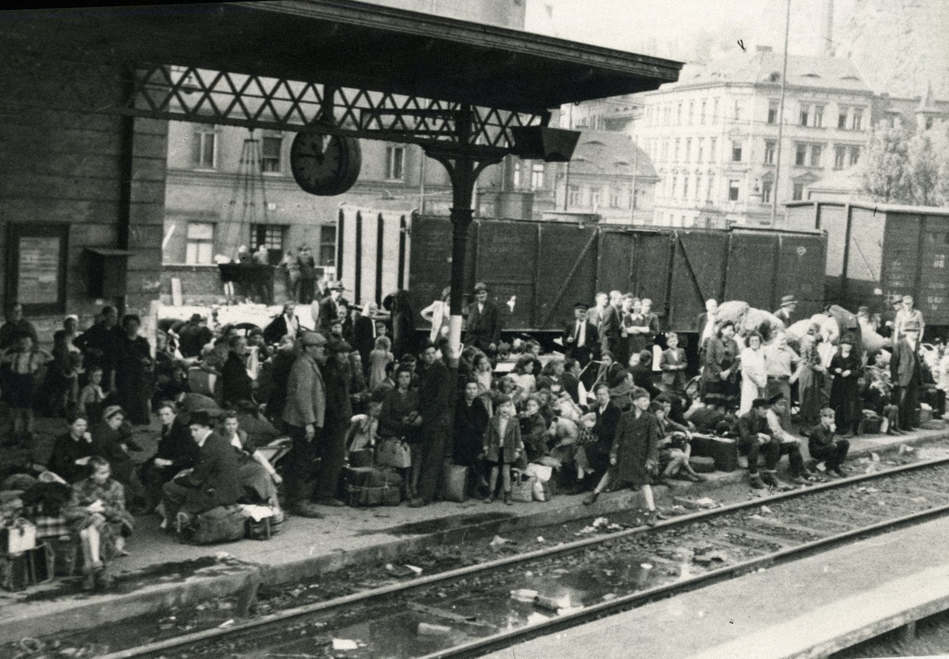 Nepoužívat / Jednorázové užití / Fotogalerie / Vyhnání Čechů z pohraničí v roce 1938 / 35
