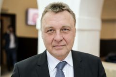 Vláda může mít jepičí život. Babiš je schopný, měl by ji vést i stíhaný, říká podnikatel z ANO