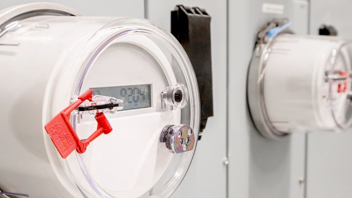 ČEZ zdražuje elektřinu o třetinu. Běžná domácnost zaplatí měsíčně 250 korun navíc; Zdroj foto: Shutterstock