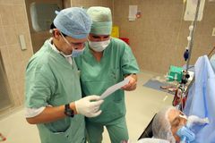 Nemocnice v Třinci buduje operační sál za 100 milionů