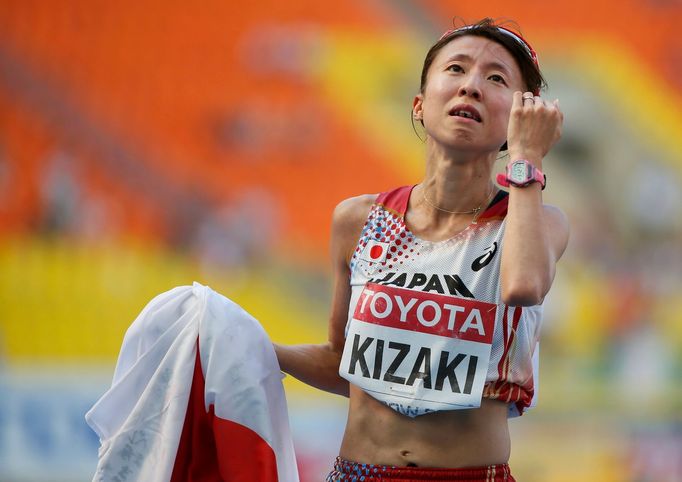 Emoce na MS v atletice: Ryoko Kizaki dobíhá maraton