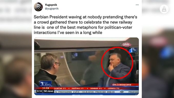 Trapas srbského prezidenta: Z vlaku dělal, že mává davu, venku ale nikdo nebyl