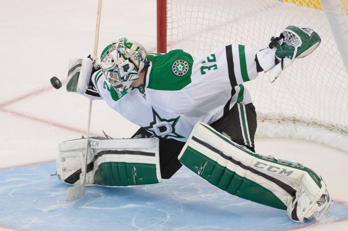 NHL:Dallas Stars at Ottawa Senators (Lehtonen)