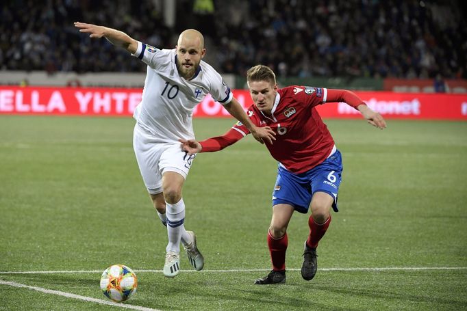 Soccer Football - Euro 2020 - Group J Qualification - Finland v Liechtenstein - Helsinki, Finland November 15, 2019. Teemu Pukki of Finland vies with Andreas Malin of Lie