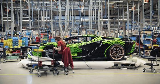 Lamborghini Sián z kostiček Lega je nejnovějším počinem týmu v kladenské továrně.