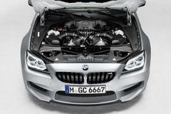 Děsivě rychlá elegance: BMW M6 Gran Coupé