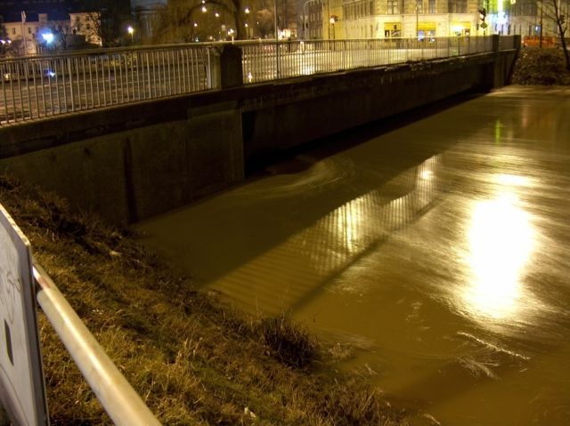 Most přes Moravu na Pasteurově ulici v Olomouci
