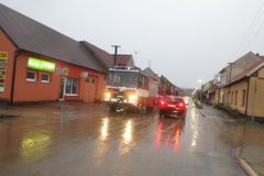 Přívalový déšť zatopil domy na Hodínsku, obec začala uklízet