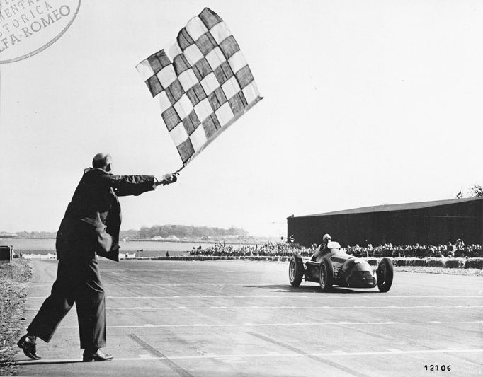 Závody ve Formule 1 v 50. letech dvacátého století.