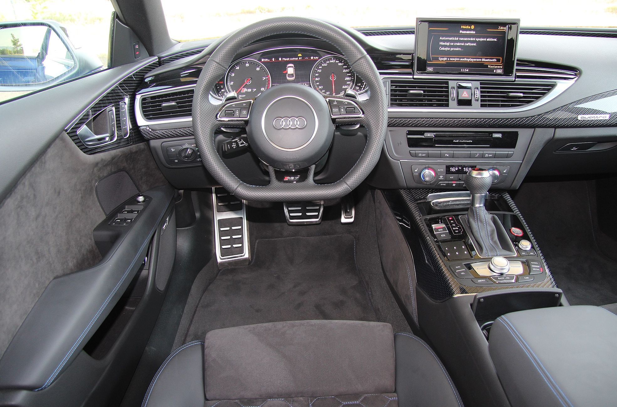 Audi RS7 Sportback performance přístrojovka