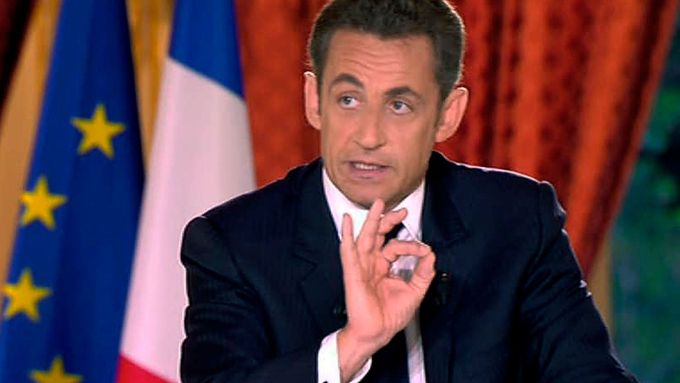 Francouzský prezident Nicolas Sarkozy v televizním rozhovoru k prvnímu výročí zvolení do funkce
