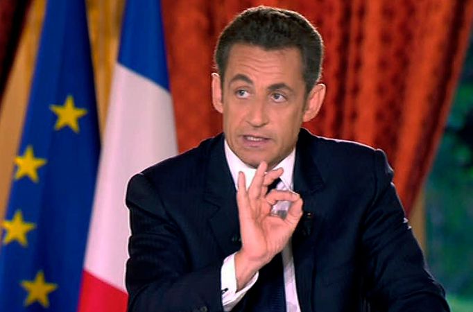 Francouzský prezident Nicolas Sarkozy v televizním rozhovoru k prvnímu výročí zvolení do funkce