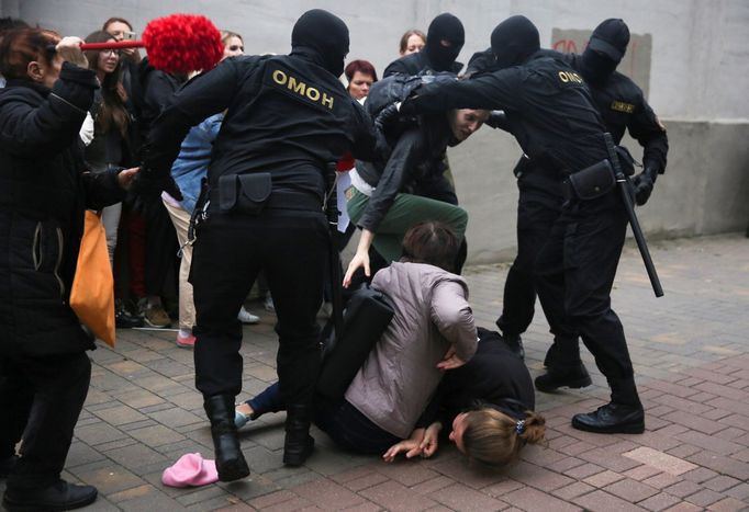 Policie v Minsku tvrdě zasáhla proti demonstrantům, 8. 9. 2020