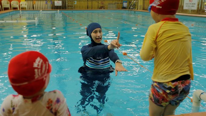 Burkiny – muslimské plavky.