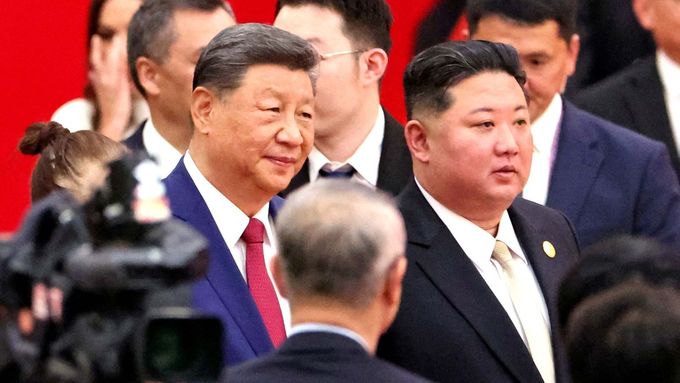 Čínský prezident Si Ťin-pching a severokorejský vůdce Kim Čong-un.