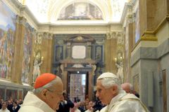 Papež dal milost odsouzeným z aféry Vatileaks
