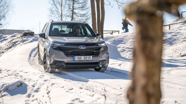 Vadí snížení výkonu, když je konečně tišší? Subaru Forester si pořád jede svou