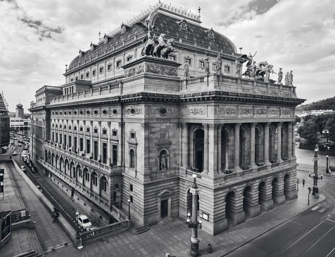 Praha na prahu moderny: Velký průvodce architekturou 1850-1900