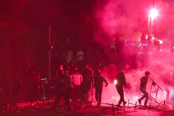 Protest ve Francii po smrti 17letého Nahela.