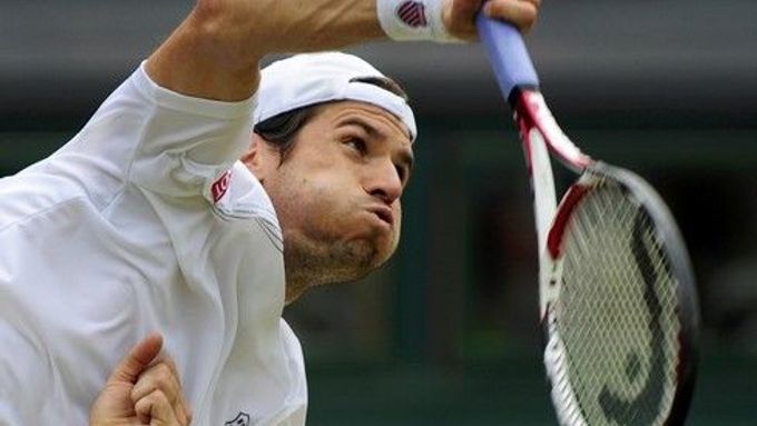 Federer je ve finále Wimbledonu. Již posedmé za sebou