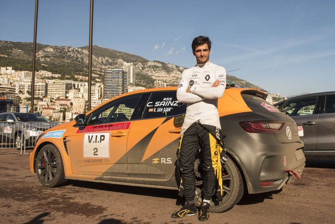 Rallye Monte Carlo 2018: Carlso Sianz junior jako předjezdec v Renaultu