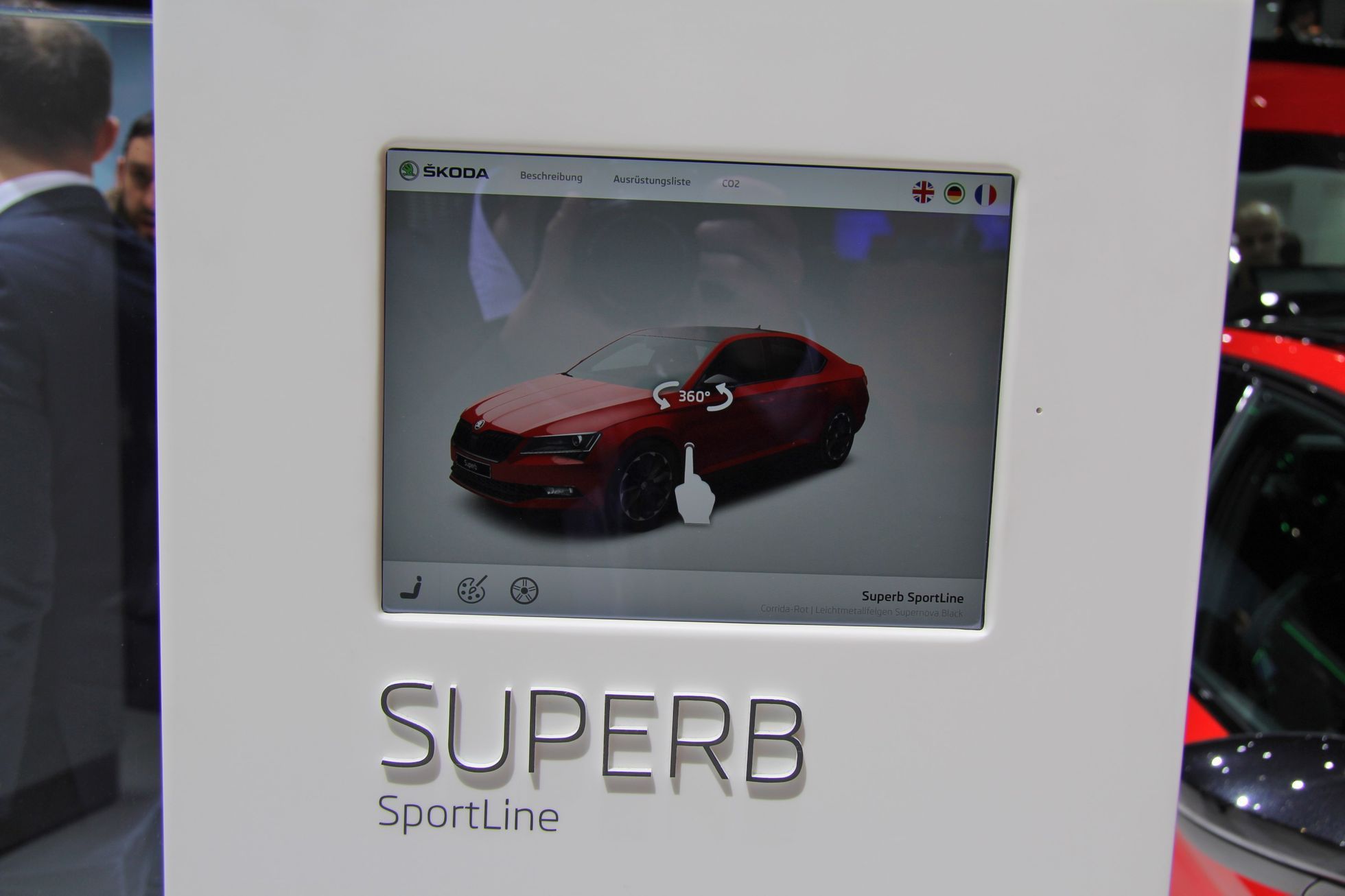 Škoda v Ženevě - Superb Sportline panel