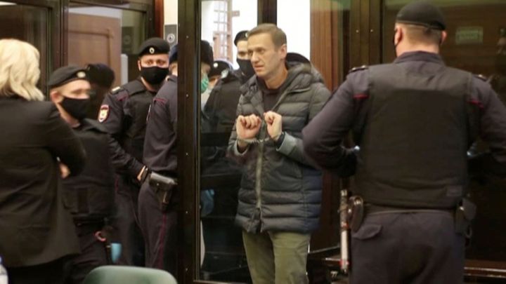 Navalnyj hlásí, že nemá cit v noze a ruce. Ukončí po 24 dnech hladovku; Zdroj foto: Reuters