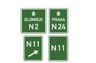 Na silnicích se objeví nové dopravní značky. Mají přitom les značení redukovat