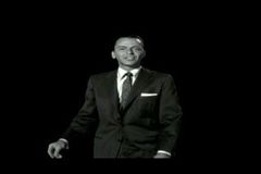 Video: V Londýně zářil Frank Sinatra