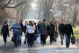 Dvanáct studentů vysokých škol jde v pražských Bohnicích na "příjem". Odborníci z Ligy lidských práv pro ně připravili program, který jim má přiblížit, jak se cítí pacienti tuzemských psychiatrických léčeben.