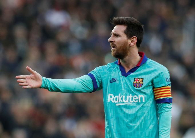 Soccer Football - La Liga Santander - Valencia v FC Barcelona - Mestalla, Valencia, Spain - January 25, 2020  Barcelona's Lionel Messi reacts  REUTERS/Albert Gea