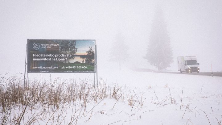 Víkend v Česku začal sněžením. Na horách mohou napadnout i desítky centimetrů; Zdroj foto: Jakub Plíhal